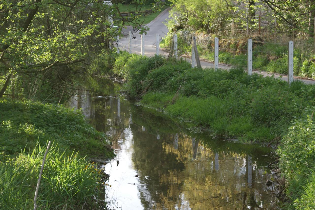 Le Gite De L Ourthe Ortheuville Exteriör bild